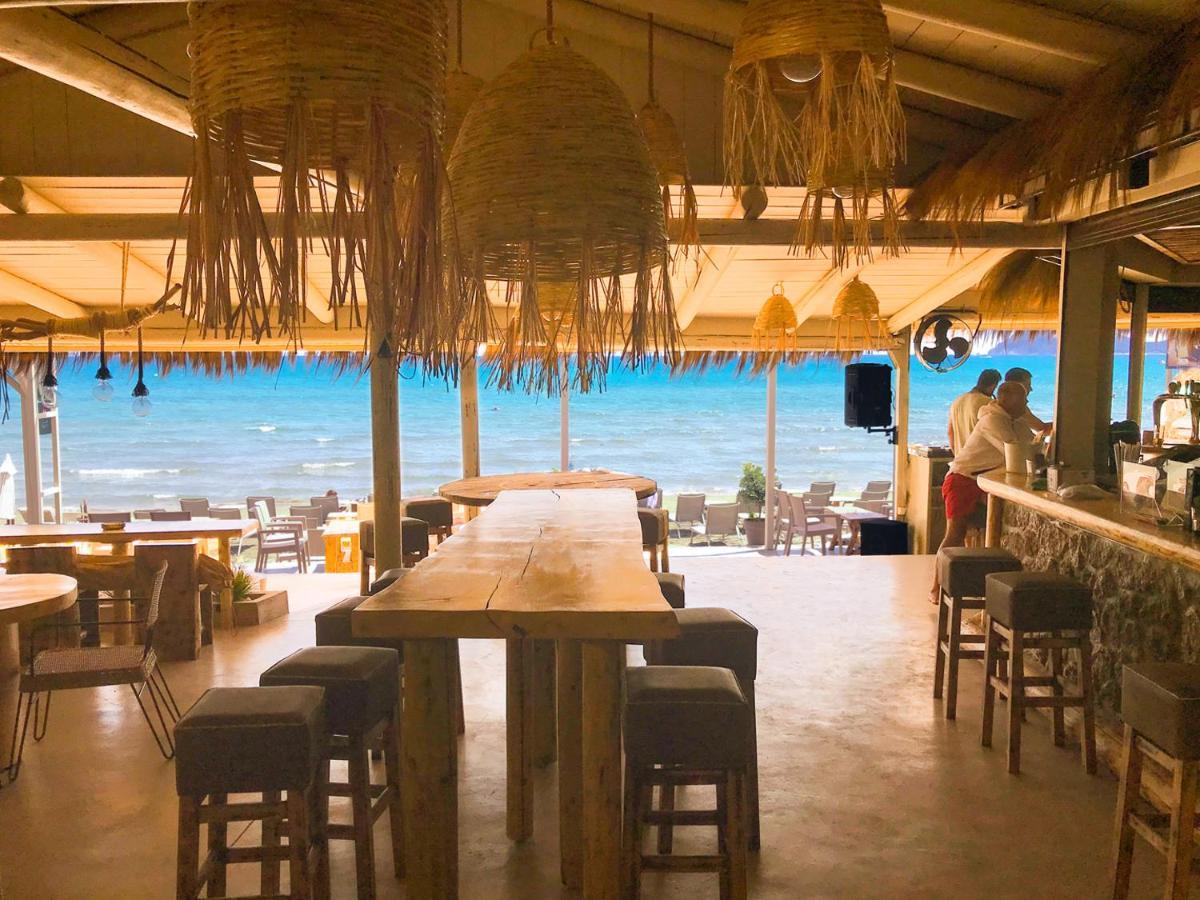 Cubaneros Holiday Inn Laganász Kültér fotó